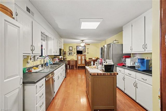 2804 Keck Drive, Burlington, NC 27215