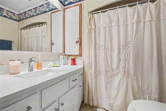 2804 Keck Drive, Burlington, NC 27215