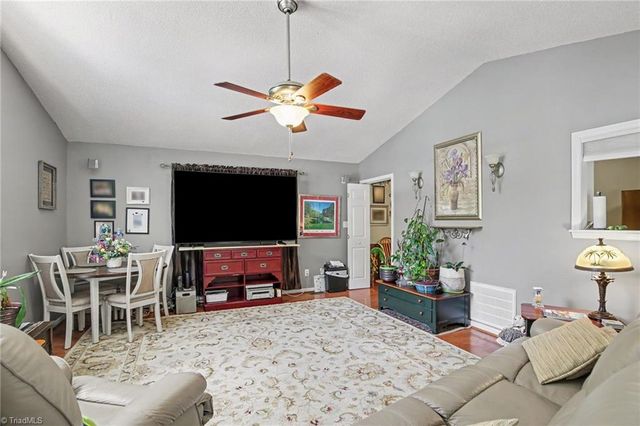 2804 Keck Drive, Burlington, NC 27215