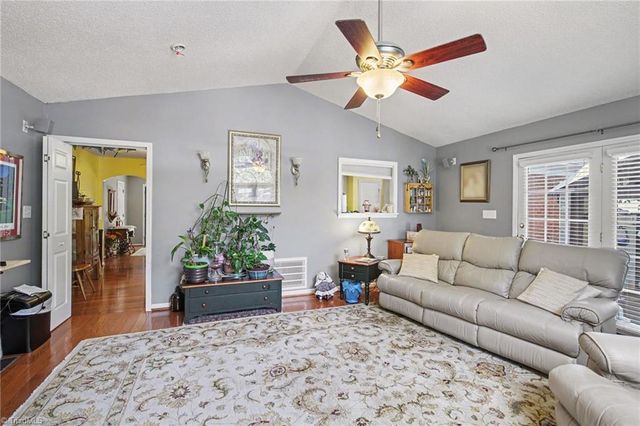 2804 Keck Drive, Burlington, NC 27215
