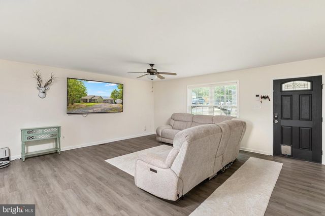 185 BUCK RUN LN, Fort Valley, VA 22652