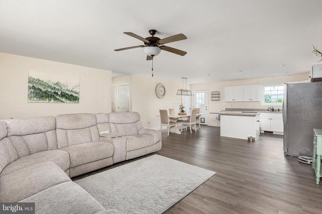 185 BUCK RUN LN, Fort Valley, VA 22652
