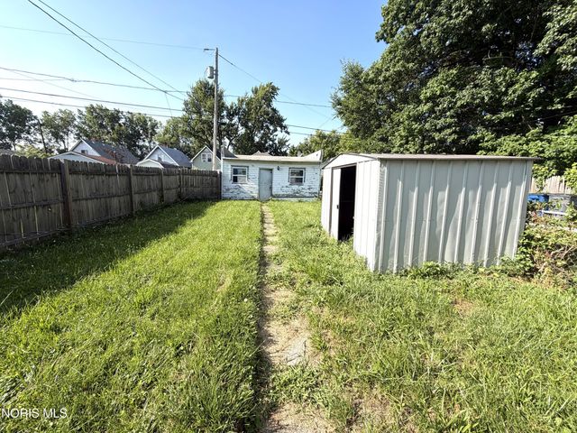 2608 Foraker Avenue, Toledo, OH 43609