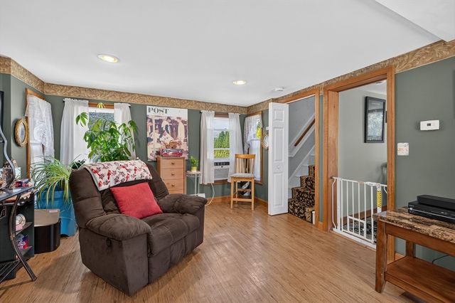 117 Bridge St, Fairhaven, MA 02719