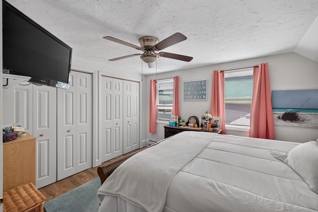 117 Bridge St, Fairhaven, MA 02719