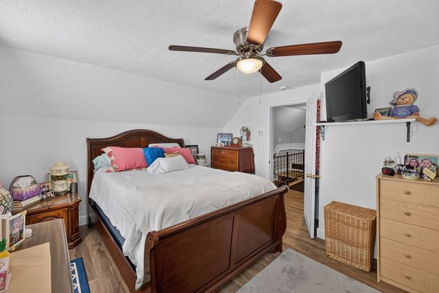 117 Bridge St, Fairhaven, MA 02719