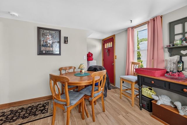 117 Bridge St, Fairhaven, MA 02719