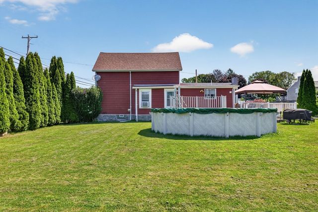 117 Bridge St, Fairhaven, MA 02719