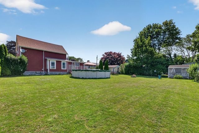 117 Bridge St, Fairhaven, MA 02719