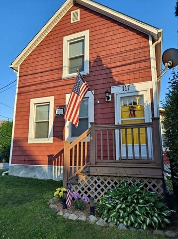 117 Bridge St, Fairhaven, MA 02719