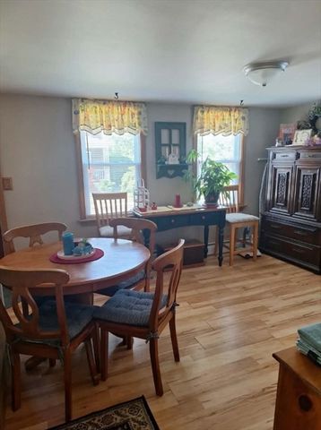 117 Bridge St, Fairhaven, MA 02719