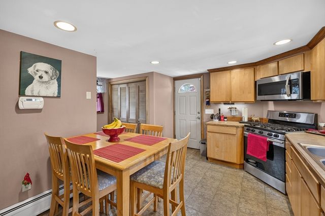 117 Bridge St, Fairhaven, MA 02719