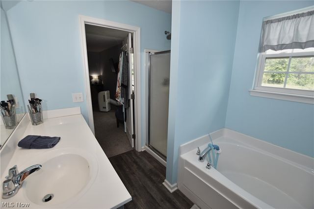 1251 Winter Fern Avenue, Akron, OH 44312