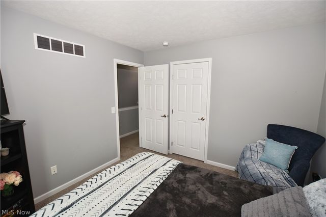 1251 Winter Fern Avenue, Akron, OH 44312