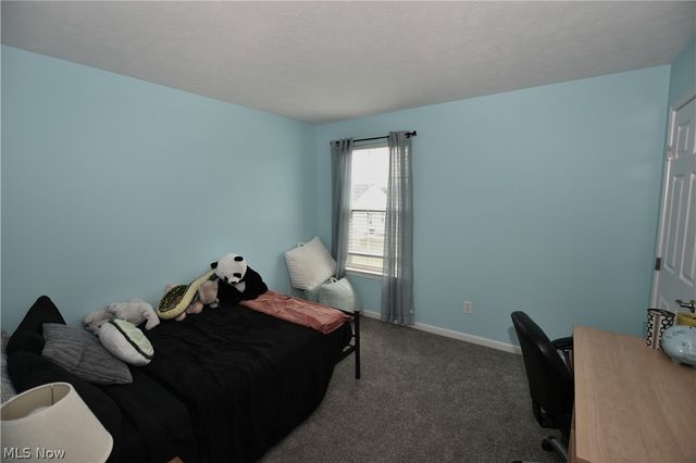1251 Winter Fern Avenue, Akron, OH 44312