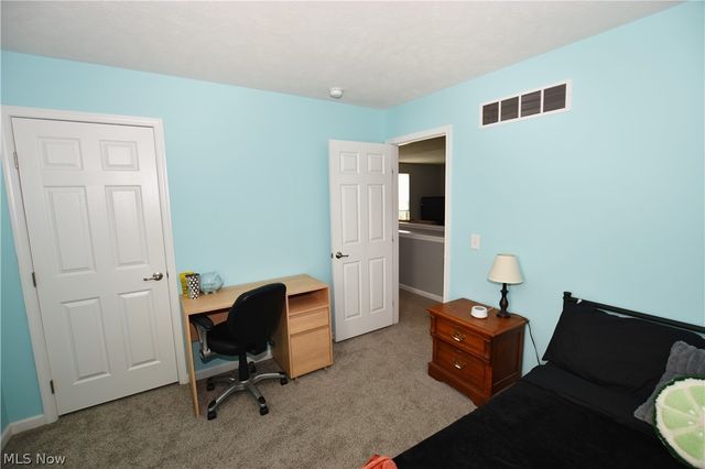 1251 Winter Fern Avenue, Akron, OH 44312