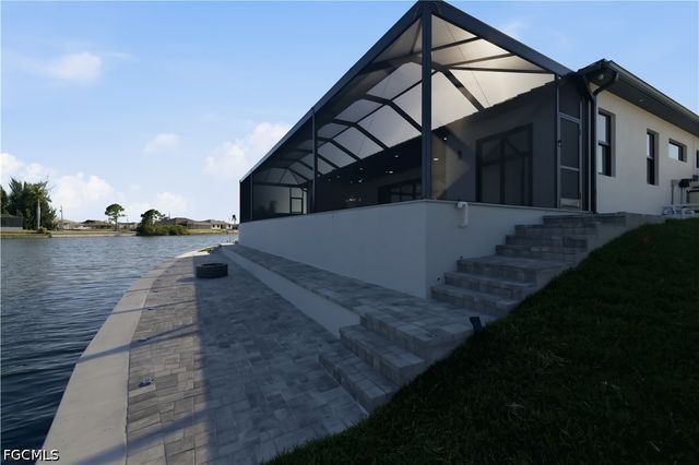 2301 NW 32nd PL, Cape Coral, FL 33993
