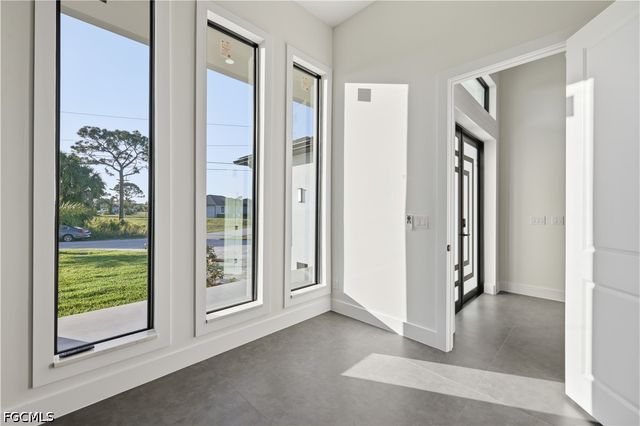 2301 NW 32nd PL, Cape Coral, FL 33993