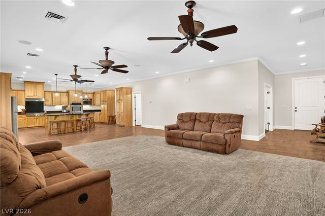 1640 Rocking Horse Drive, Henderson, NV 89002