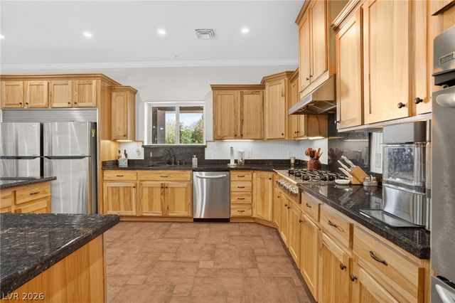 1640 Rocking Horse Drive, Henderson, NV 89002