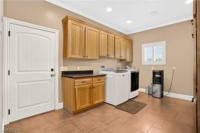 1640 Rocking Horse Drive, Henderson, NV 89002