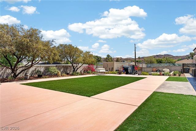 1640 Rocking Horse Drive, Henderson, NV 89002