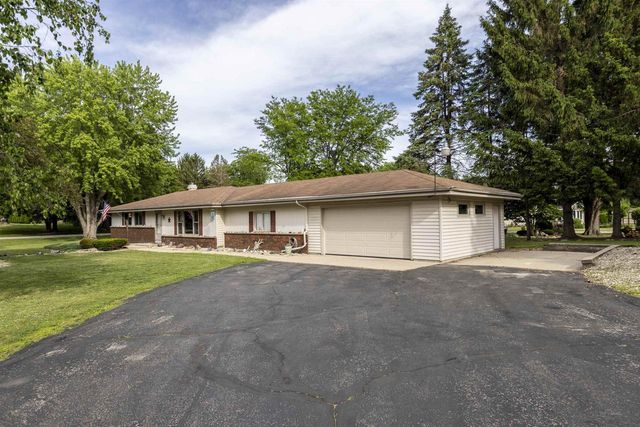 4168 N Lunar Drive, Janesville, WI 53546