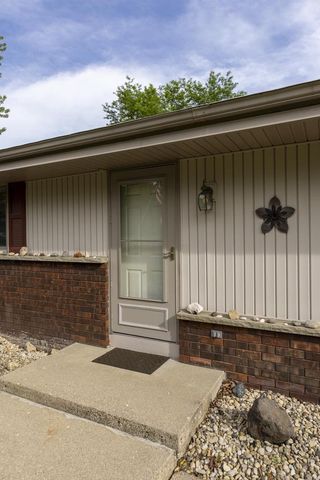 4168 N Lunar Drive, Janesville, WI 53546