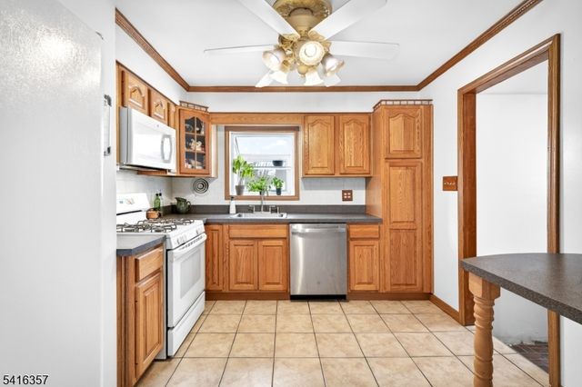 13 Yates Dr, East Brunswick Twp., NJ 08816