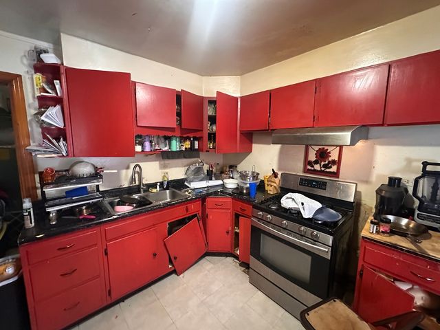 411 50th Avenue, Bellwood, IL 60104