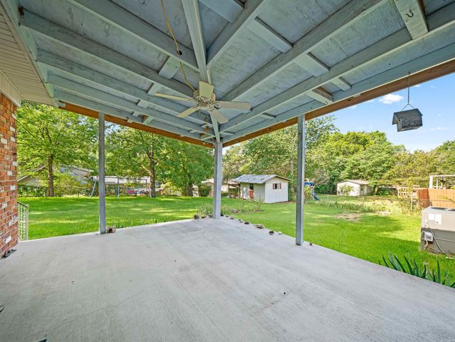 417 Lakeshore Drive, Hot Springs, AR 71913