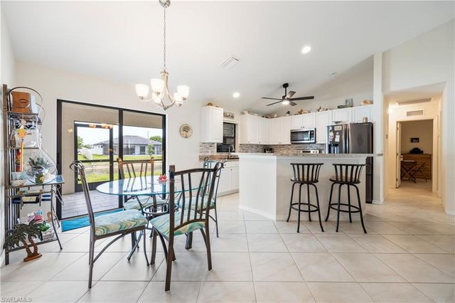 324 SW 21st TER, Cape Coral, FL 33991