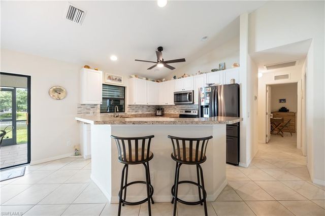 324 SW 21st TER, Cape Coral, FL 33991