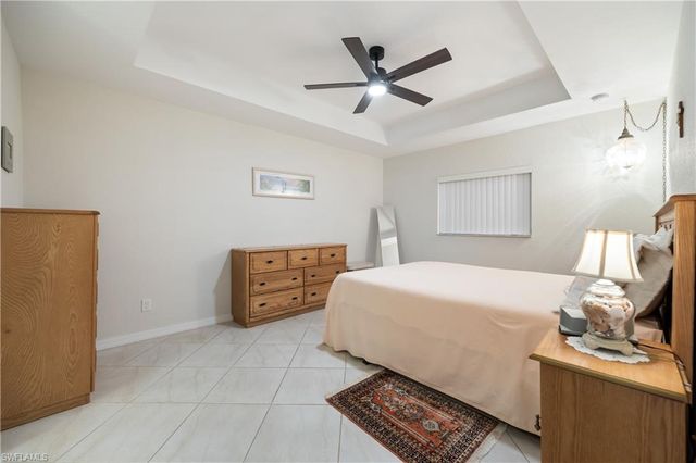 324 SW 21st TER, Cape Coral, FL 33991