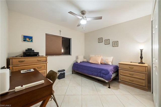 324 SW 21st TER, Cape Coral, FL 33991