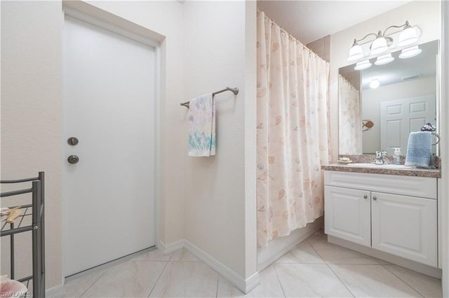 324 SW 21st TER, Cape Coral, FL 33991