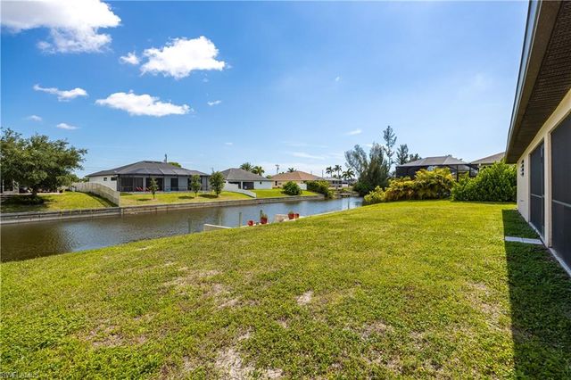324 SW 21st TER, Cape Coral, FL 33991