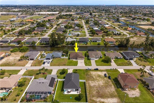324 SW 21st TER, Cape Coral, FL 33991