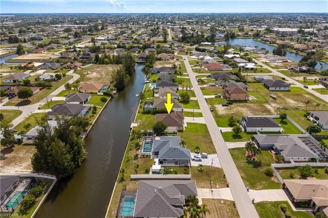 324 SW 21st TER, Cape Coral, FL 33991