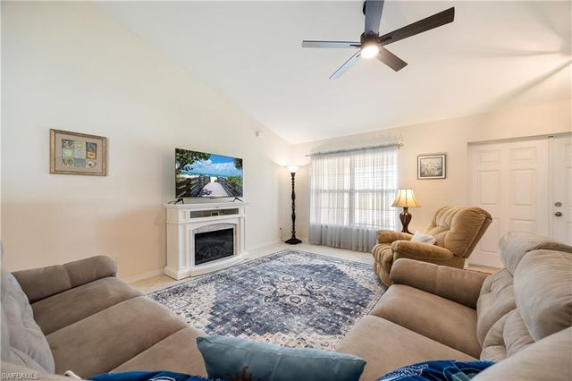 324 SW 21st TER, Cape Coral, FL 33991