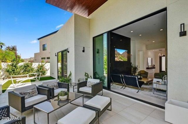 100 W NORTHERN Avenue 1, Phoenix, AZ 85021