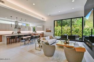 100 W NORTHERN Avenue 1, Phoenix, AZ 85021