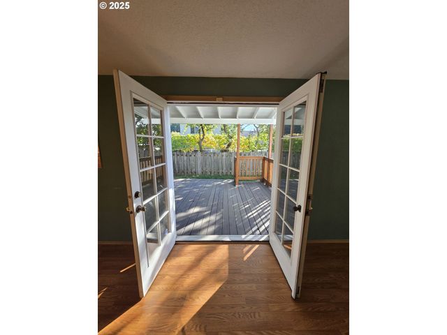 14154 Se BUSH St, Portland, OR 97236