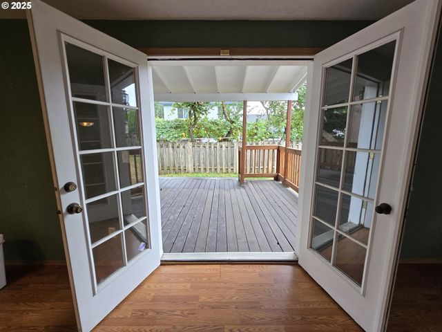 14154 Se BUSH St, Portland, OR 97236