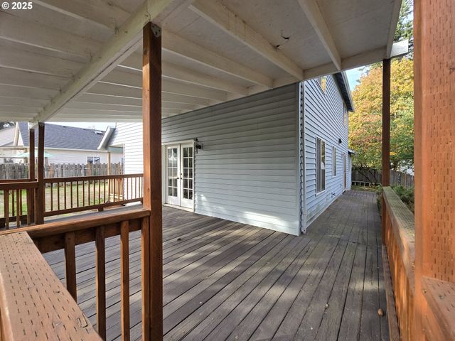 14154 Se BUSH St, Portland, OR 97236