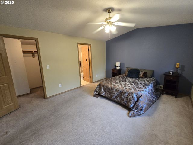 14154 Se BUSH St, Portland, OR 97236