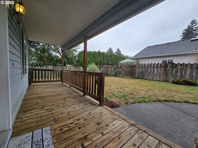 14154 Se BUSH St, Portland, OR 97236