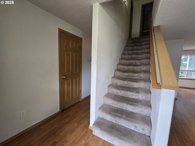 14154 Se BUSH St, Portland, OR 97236