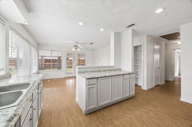 8703 Twisting Vine Lane, Houston, TX 77040