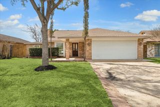8703 Twisting Vine Lane, Houston, TX 77040